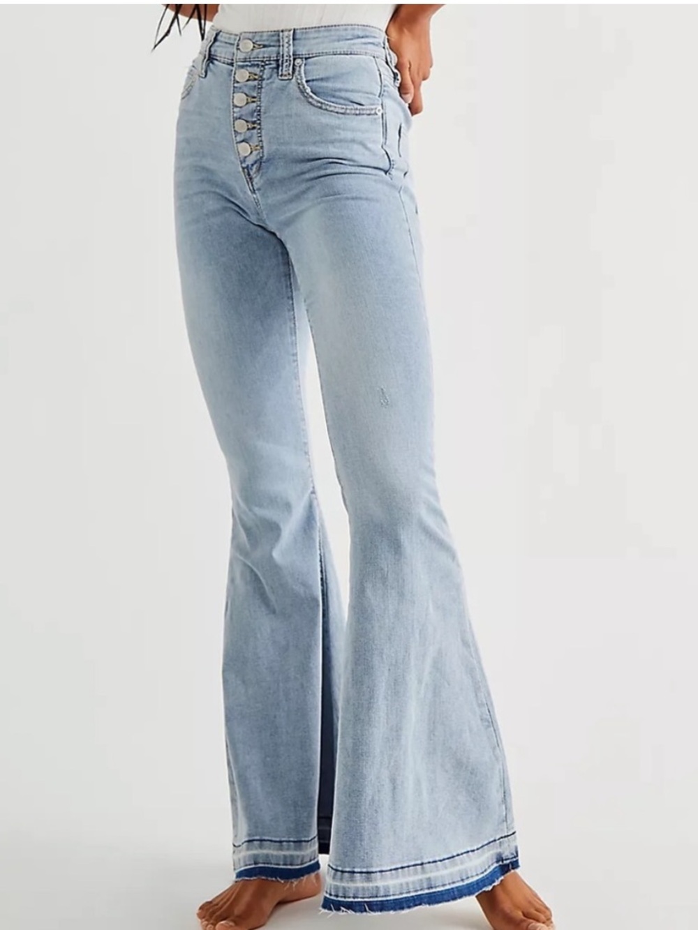 Free People We The Free Irreplaceable Flare Jeans Kent Wash Raw Hem Size 26